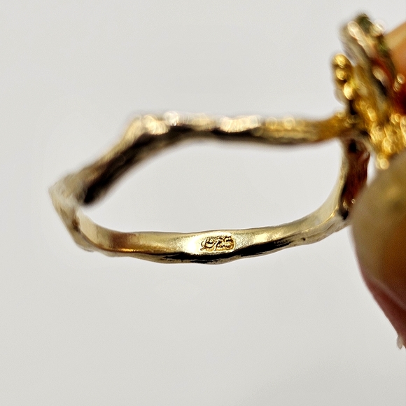 Peridot Beee - Picture 3 of 4